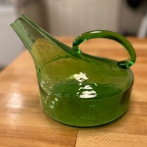 VTG Colony green hand blown glass pitcher wine decanter Made in Italy